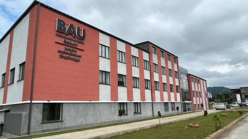Bau International University campus