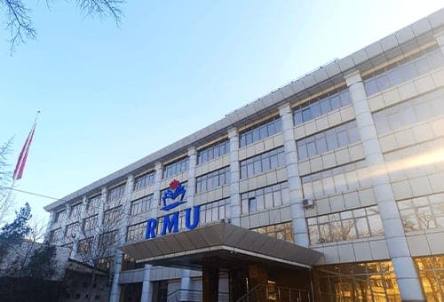 Salymbekov University campus